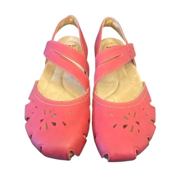 Earth Origins Brenda Red Cutout Mary Jane Comfort Flats Sandals Women’s 7M - Picture 2 of 7